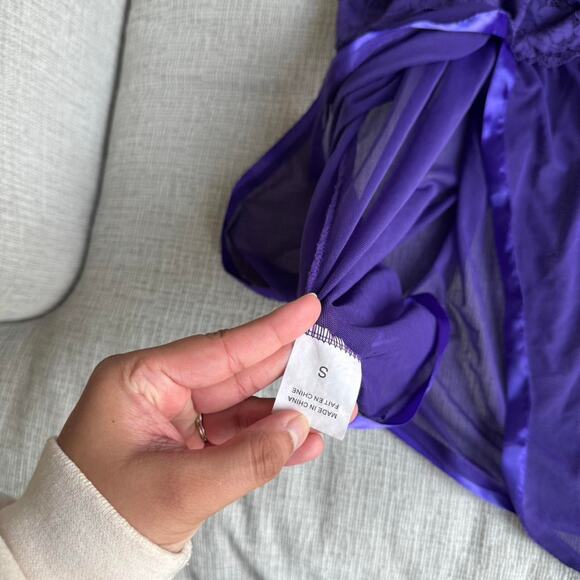 Purple lace babydoll lingerie - Picture 4 of 4